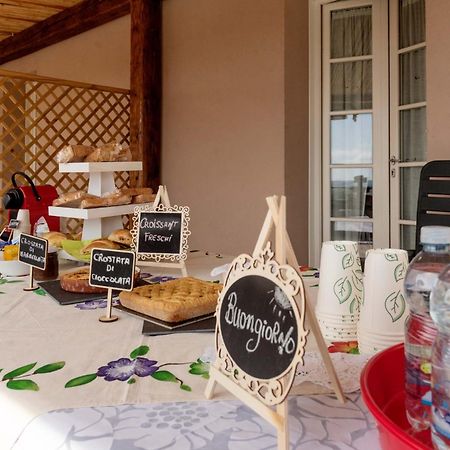 Apartamento La Casa Delle Rondini Forcoli Exterior foto