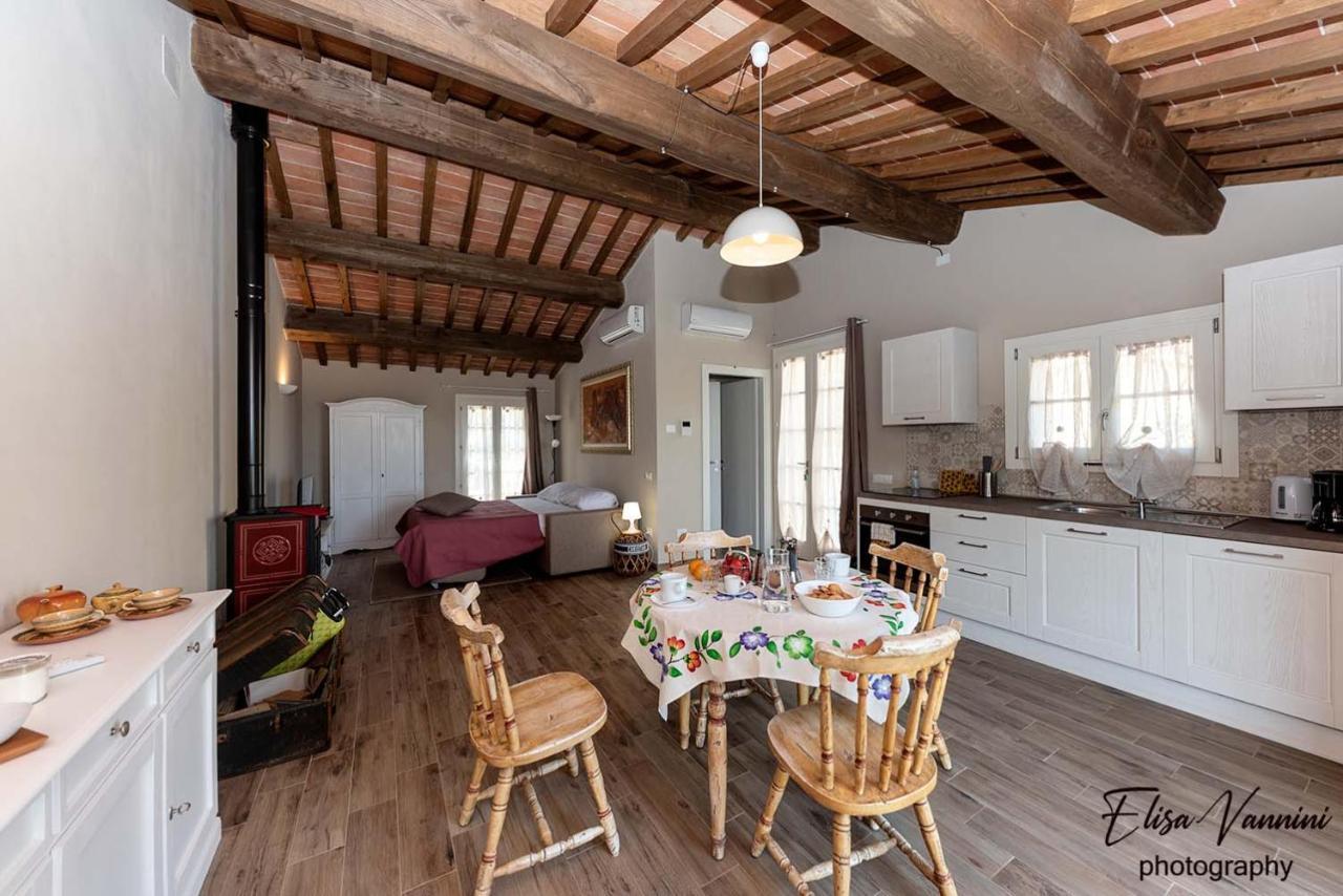 Apartamento La Casa Delle Rondini Forcoli Exterior foto